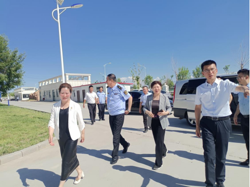 新疆维吾尔自治区药品监督管理局领导莅临新疆那拉本源乳业调研考察